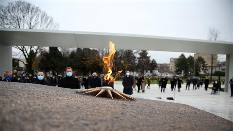 Spomenik domovini odaje priznanje svima koji su dali i danas požrtvovno daju svoj obol za boljitak Hrvatske
